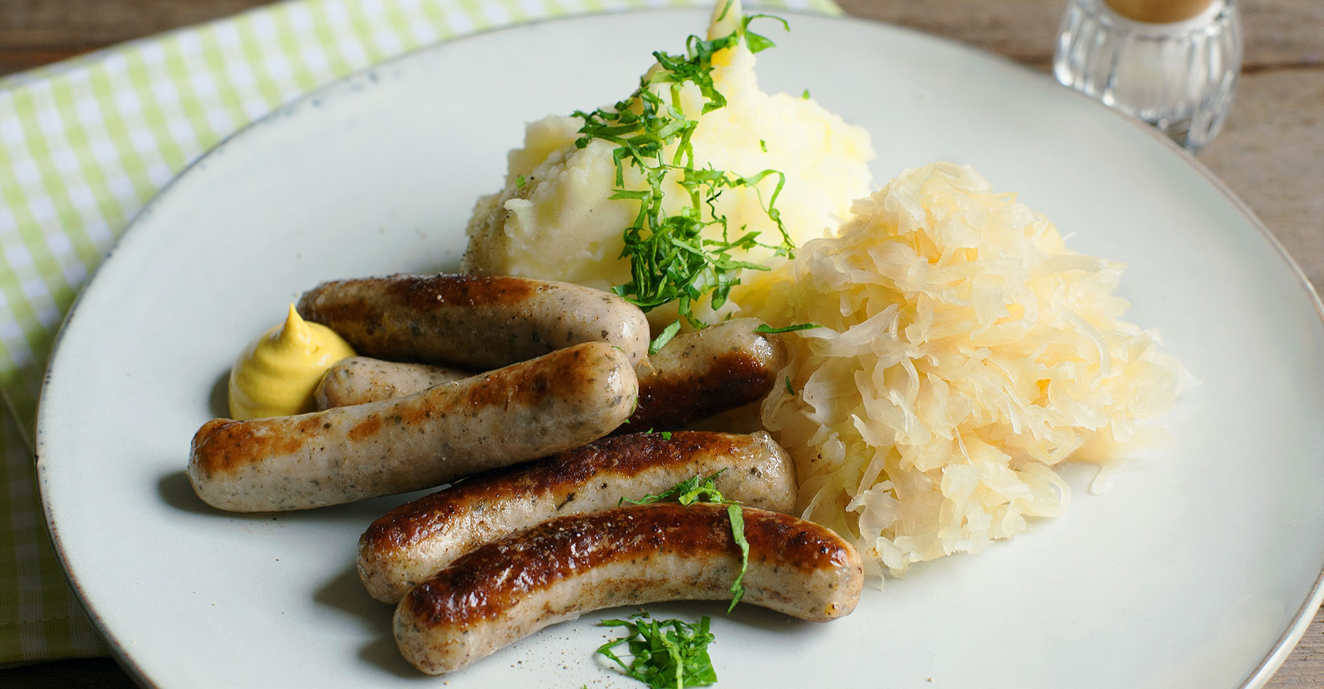 Rezept für Nürnberger Würstchen mit Sauerkraut